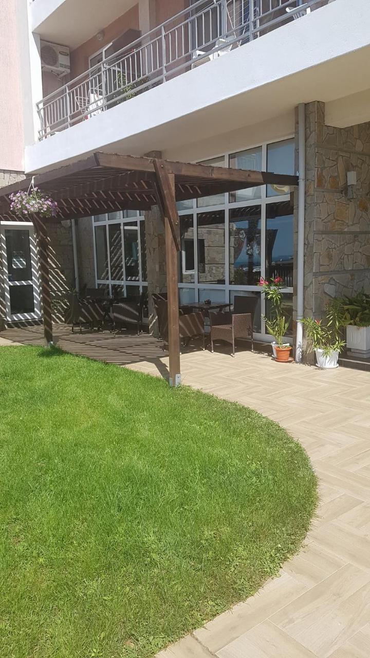 Guest House Compass Łozenec Zewnętrze zdjęcie